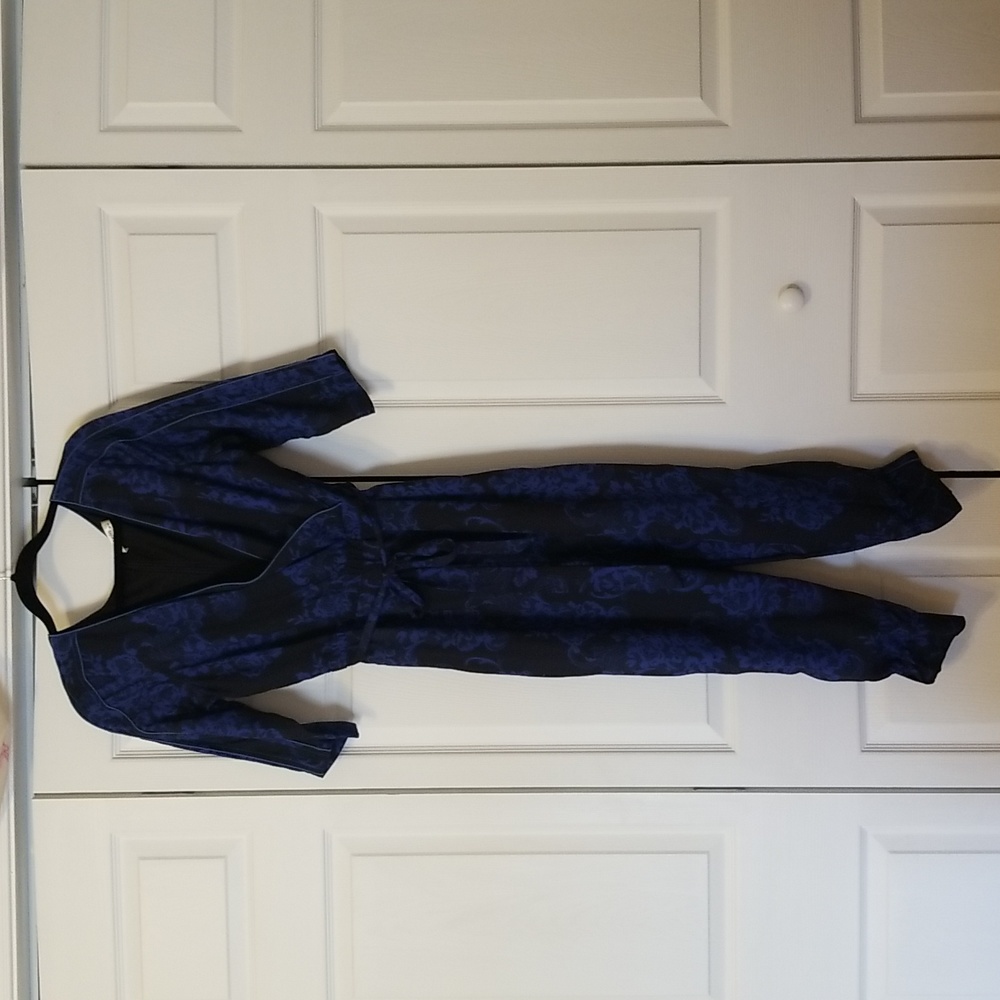 VINTAGE APPEAL❣️Zapelle black and blue jumpsuit.